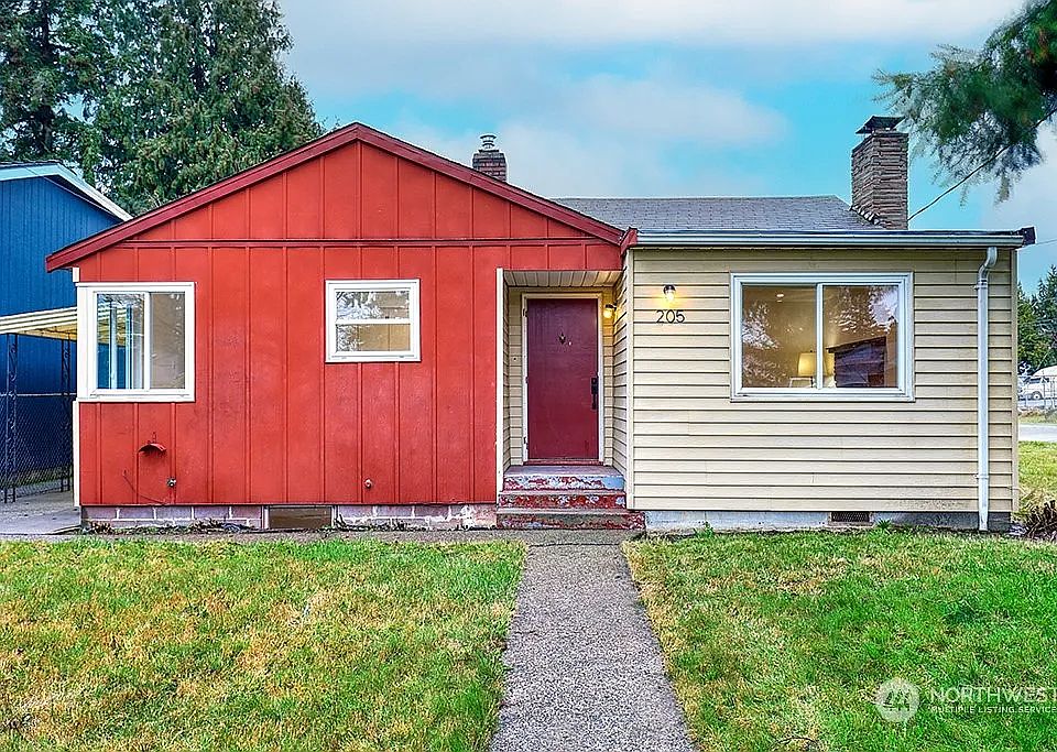 1st image of 205 S 107th St