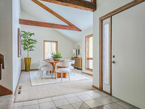 3rd image of 5007 Skycrest Dr