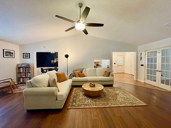 5th image of 6827 Fawndale Dr