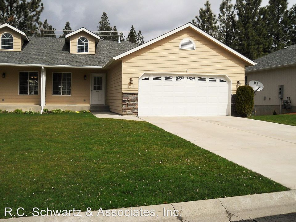 1st image of 1201 E Chantel Dr
