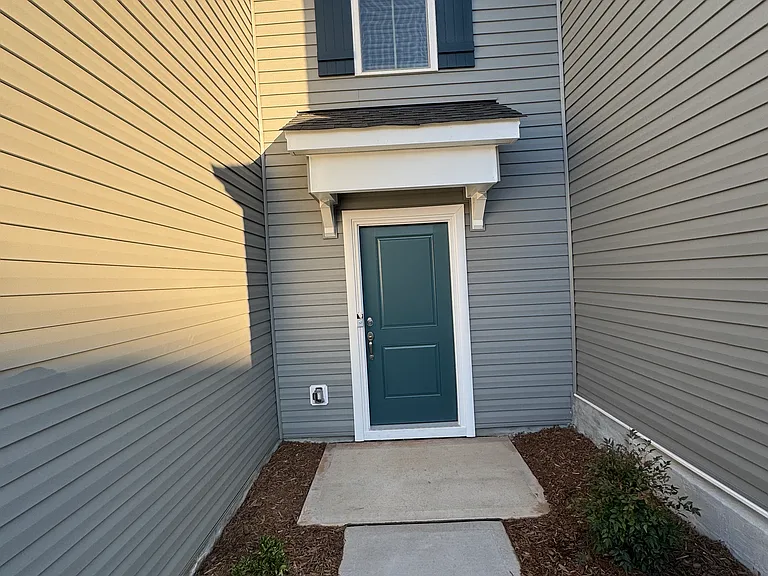 202 Broomside Ave — Photo 2