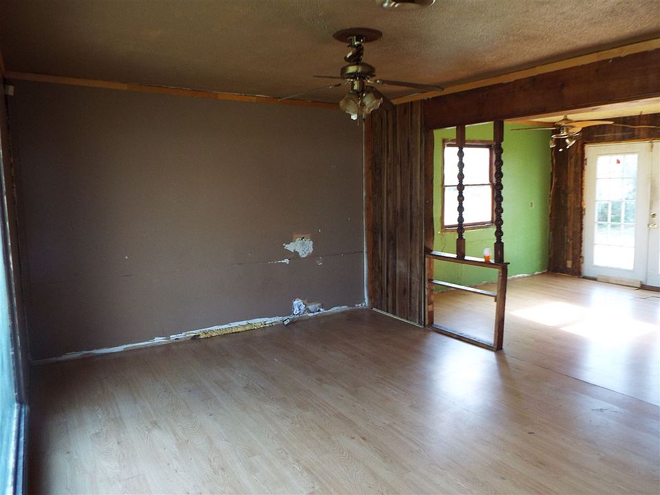 1st image of 911 Greenview Ave