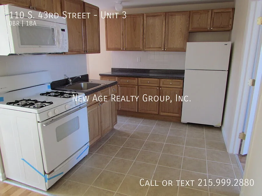 Building Photo - 110 S 43rd St #3