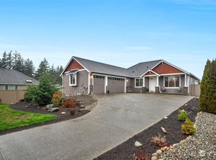 937 Secord Ct, Camano Island, WA 98282