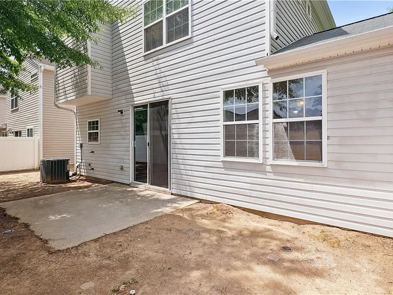 276 Hiawassee Dr — Photo 17