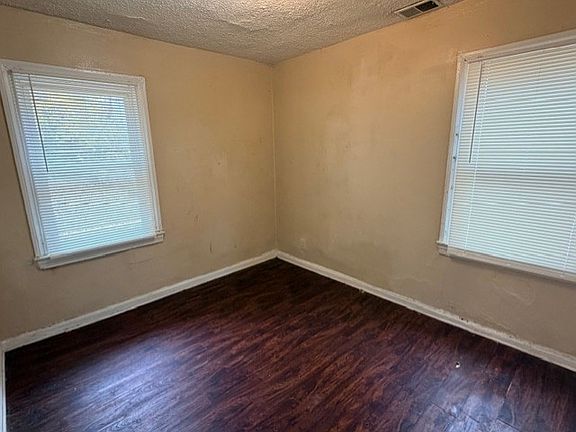 5th image of 3819 Algonquin Pkwy