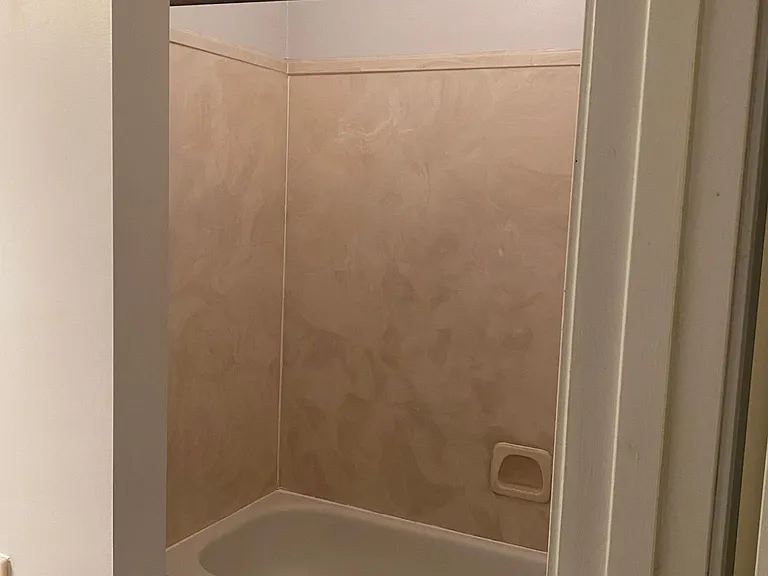 1095 Breezy Valley Dr — Photo 8