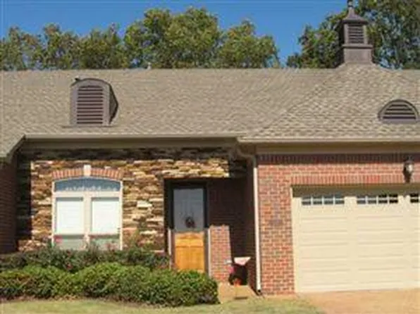 217 Saint Andrews Dr, Oakland, TN 38060