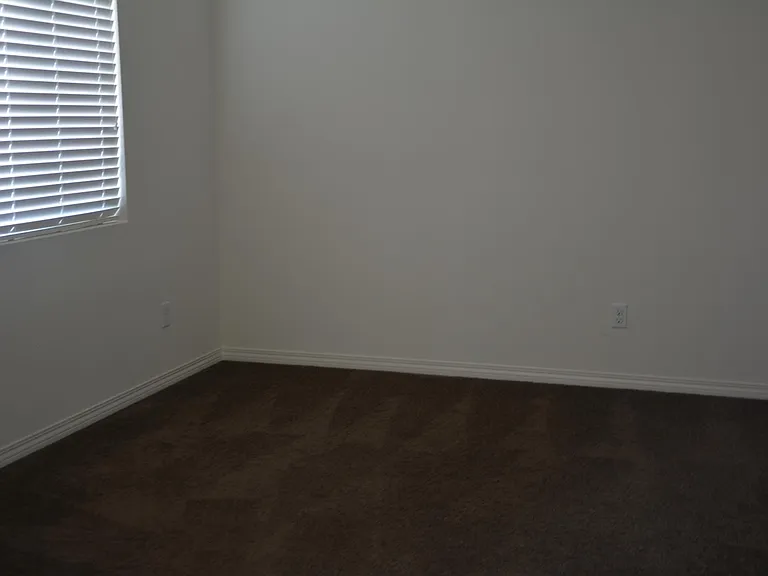 6924 Orinoco Dr — Photo 10