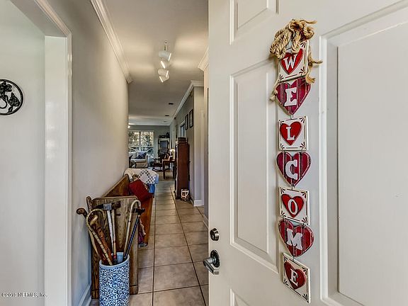 4th image of 4570 Middleton Park Cir W