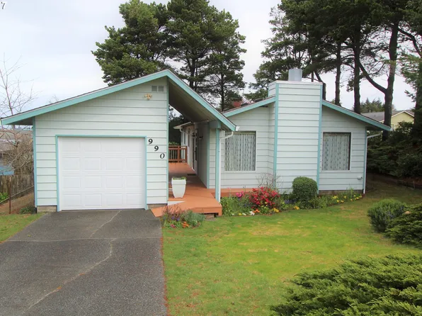 990 Blanco Ave, Coos Bay, OR 97420
