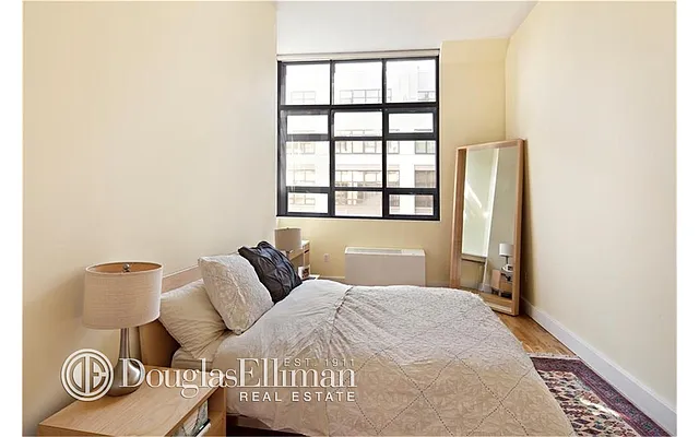 Rented by Douglas Elliman | media 15