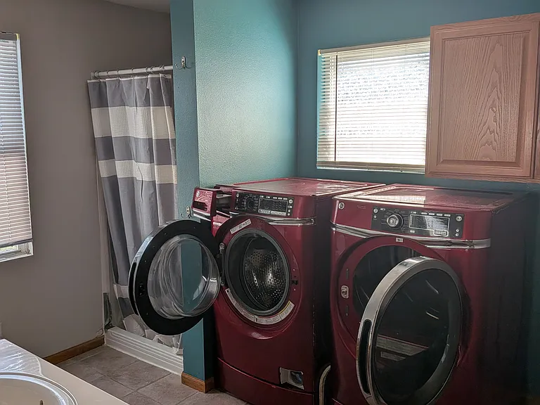 520 Allen Ave — Photo 7