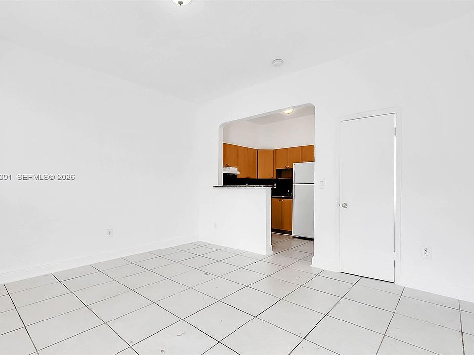 1st image of 50 NW 79th St APT 4