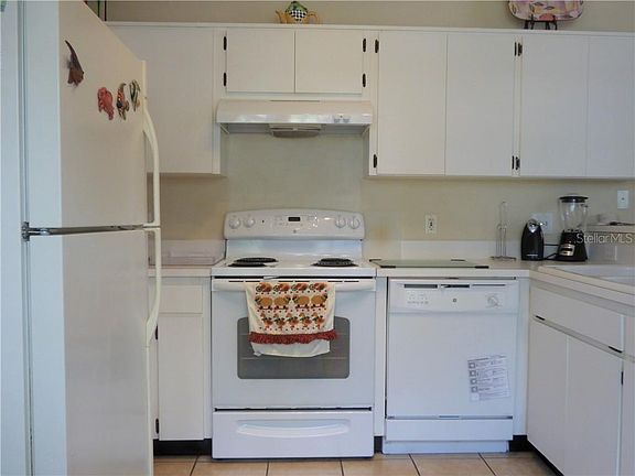 5th image of 2328 Tallyho Ln