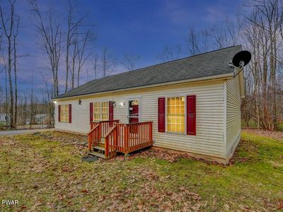 35 Salem View Dr, Waymart, PA, 18472