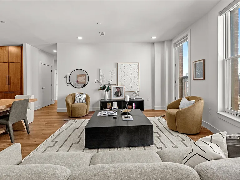566 Columbus Ave #506 — Photo 2