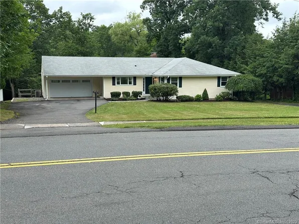 294 Tunxis Road, West Hartford, CT 06107