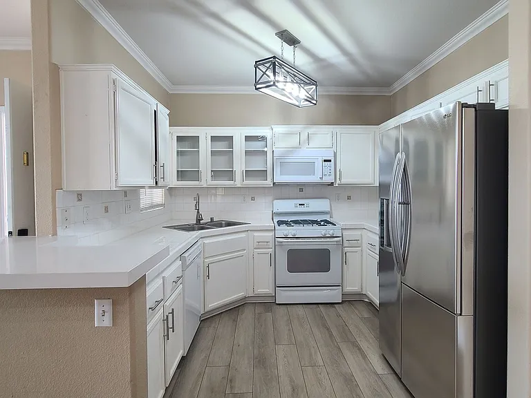 1300 S Arlington St #202 — Photo 12