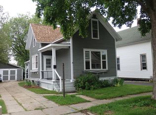 284 2nd Ave, Manistee, MI 49660