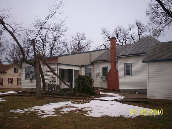 3rd image of 211 S Grant St