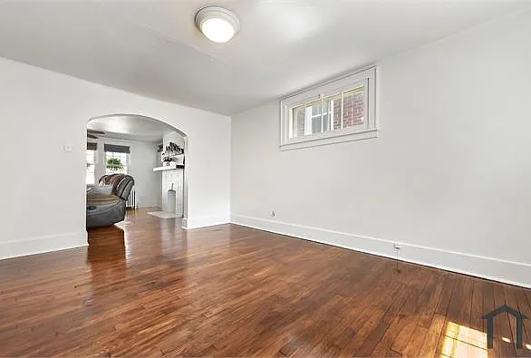 410 Eureka St — Photo 11