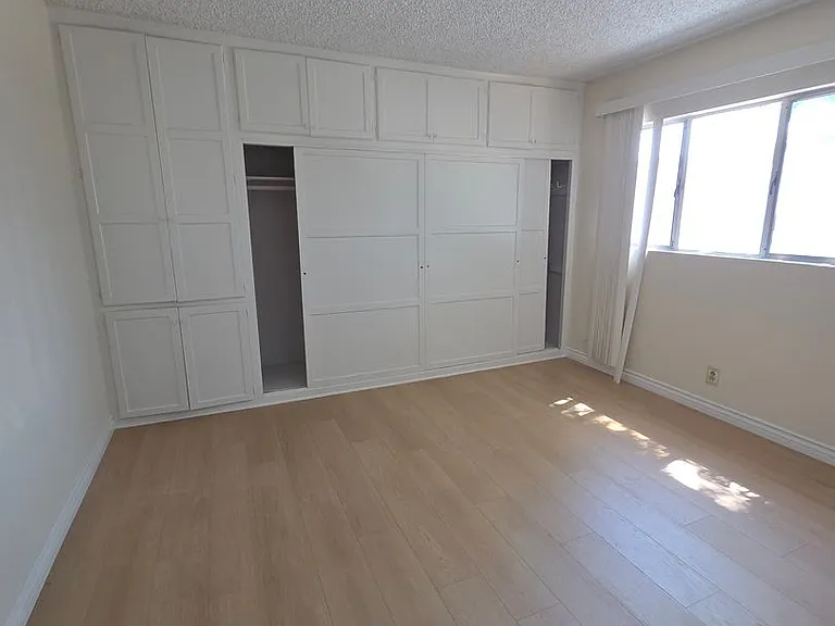 126 E Garfield Ave — Photo 4