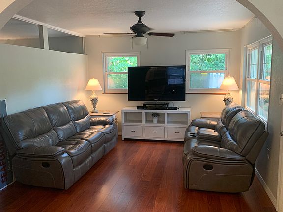 2nd image of 2140 Bow Ln