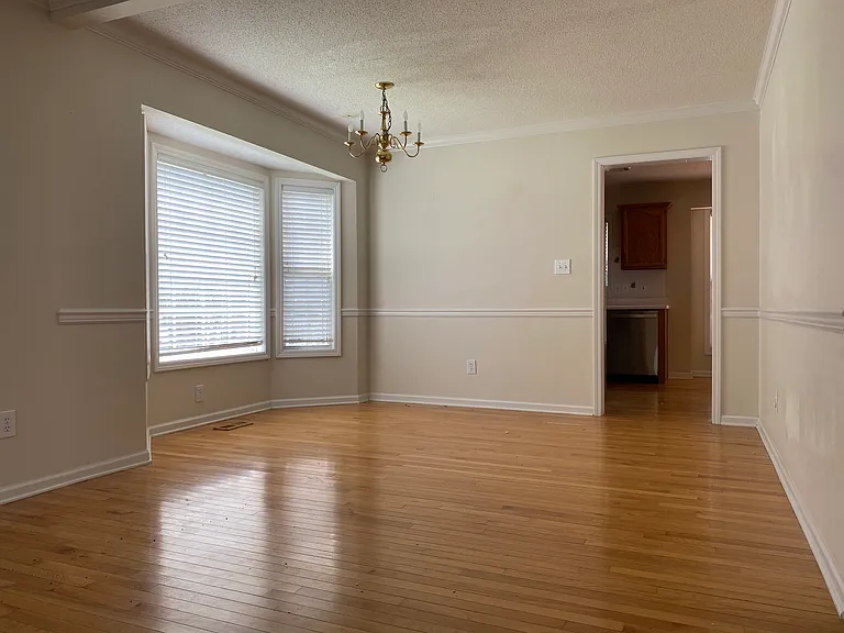 1415 Waterford Green Dr — Photo 6