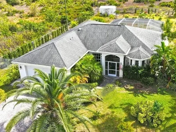 1220 McKinley Ave, Lehigh Acres, FL 33972