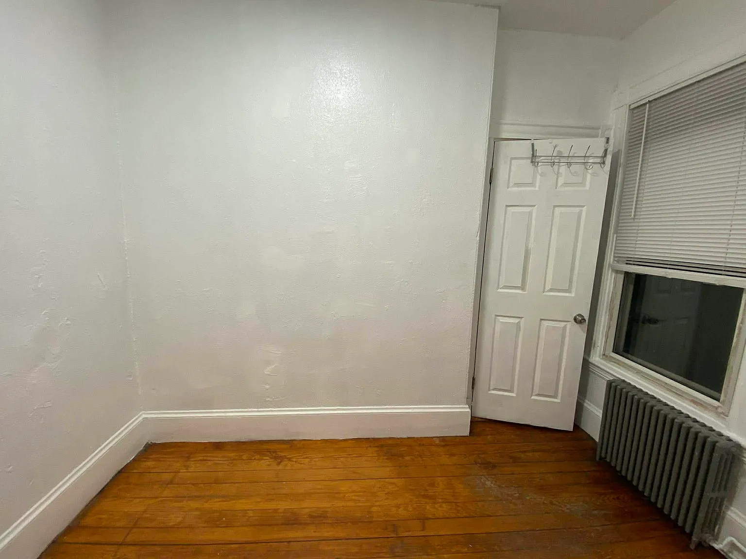 3 bed, 999 sqft, $2,800 — Photo 3