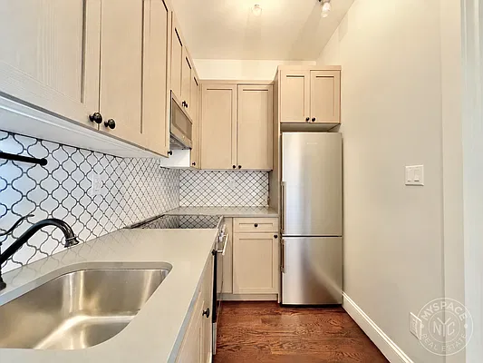Kitchen, photo 1