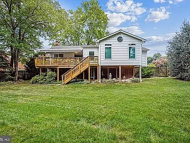 5 bed, 2517 sqft, $6,300 — Photo 2