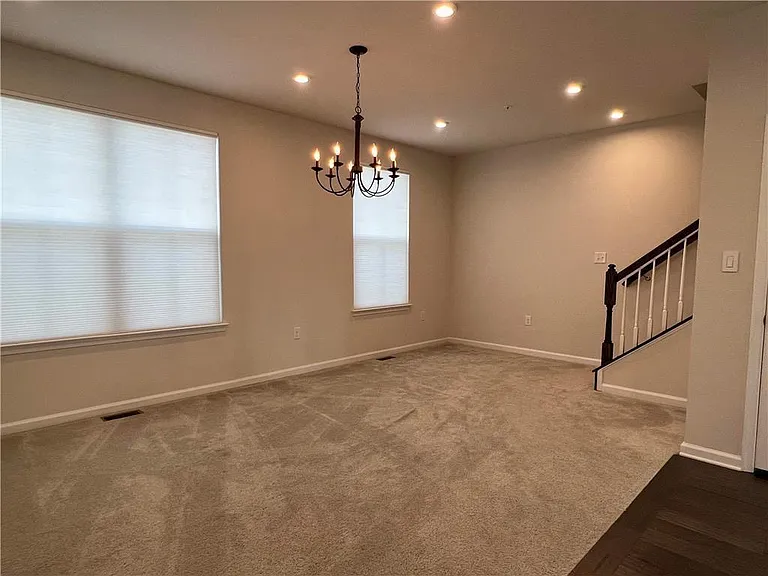 2356 Raya Way — Photo 8