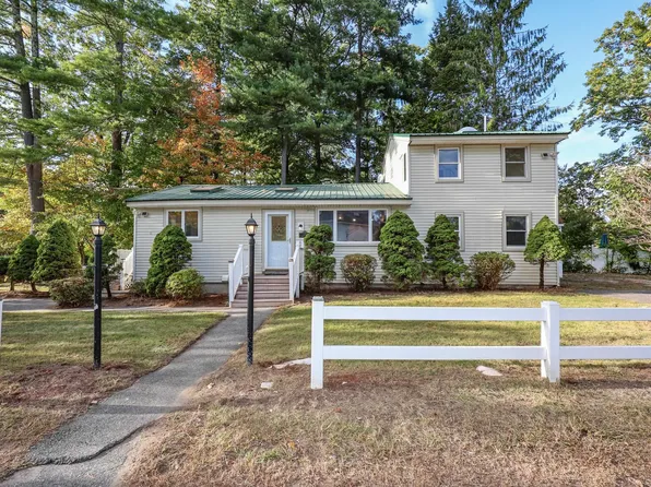 206 Shore Drive, Salem, NH 03079-1642