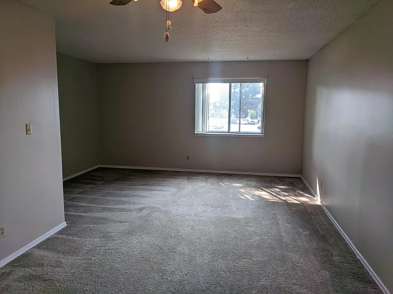8538 W 85th St — Photo 5