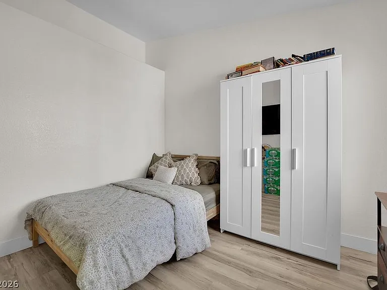 6469 Melody Rose Ave — Photo 19