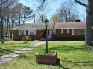 302 S West End St, Springdale, AR 72764