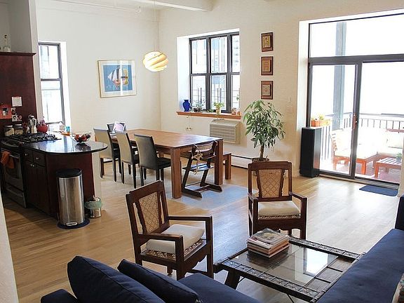 2nd image of 231 15th St APT 2C