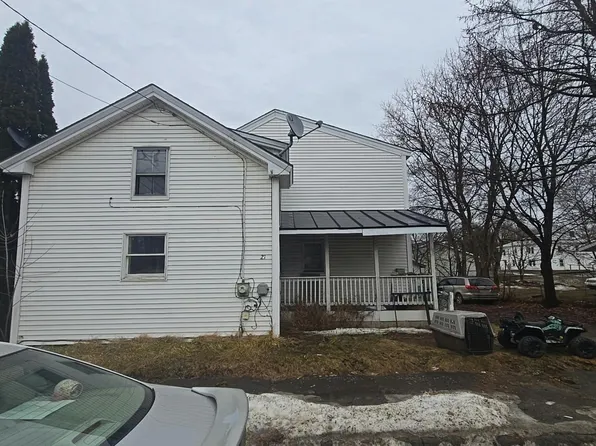 21 Hillside Ave, Waterville, ME 04901