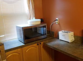 867 Nela View Rd, Cleveland, OH 44112