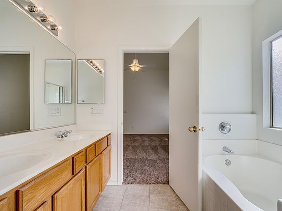 4th image of 25226 N 40th Ave