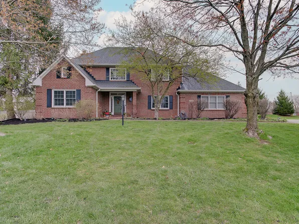 1401 Shadow Ct, Zionsville, IN 46077