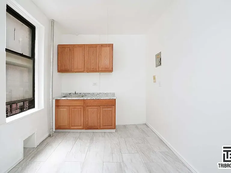 84-18 143rd St #2A — Photo 3