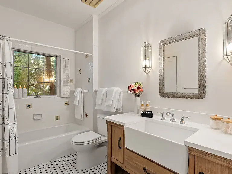 327 E De Vargas St — Photo 24