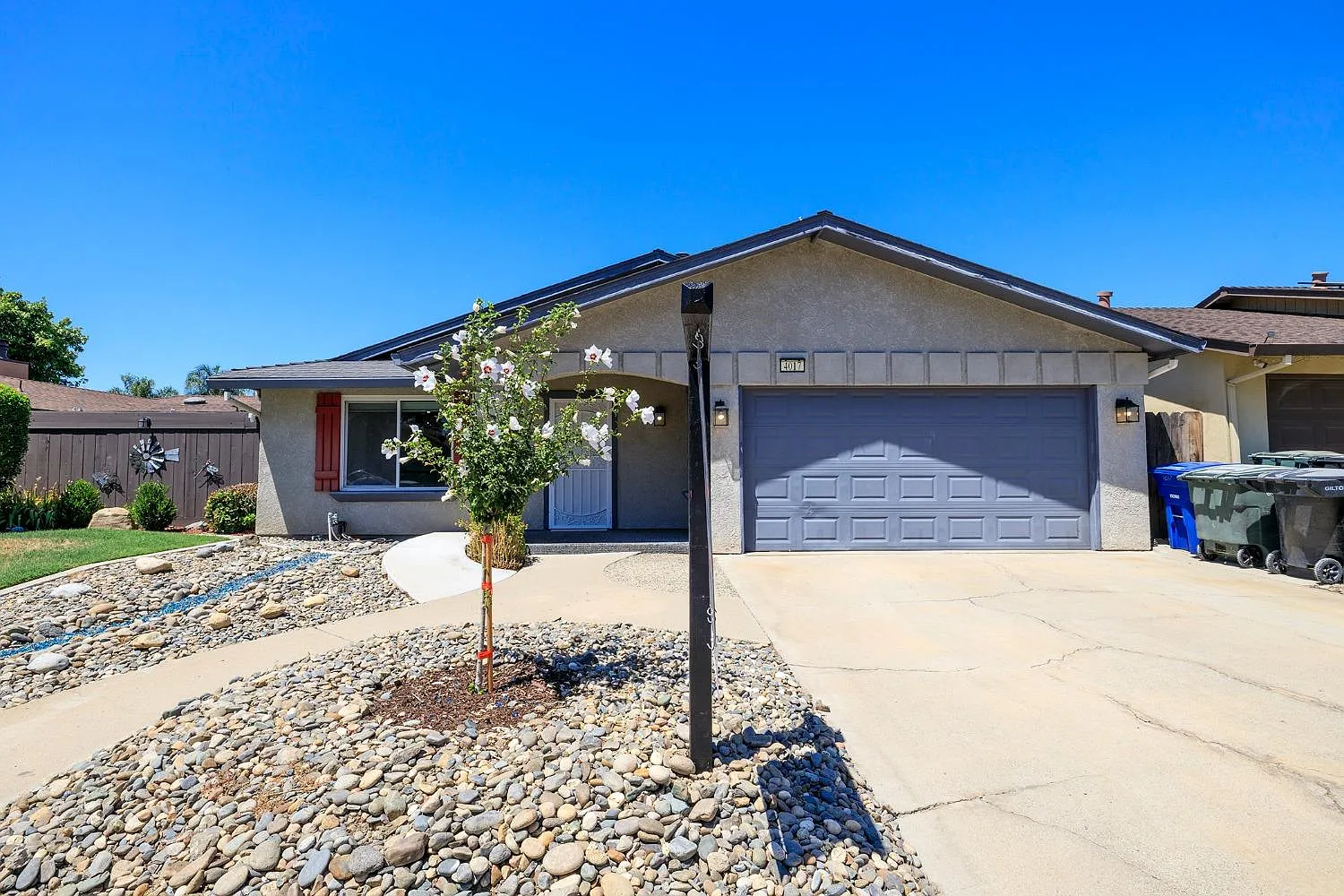4017 Goldust Dr photo 1