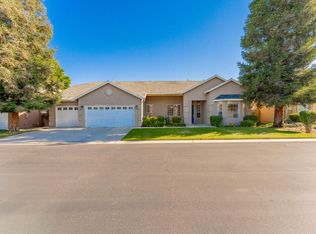 1963 Rialto Ct, Clovis, CA 93611