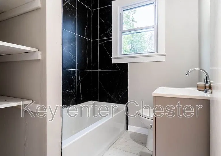 3500 Oaklawn Blvd — Photo 4
