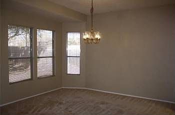 5th image of 10210 Lindshire Ln