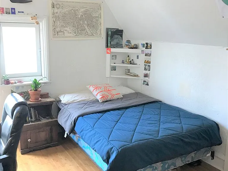 510 E Seneca Street — Photo 13